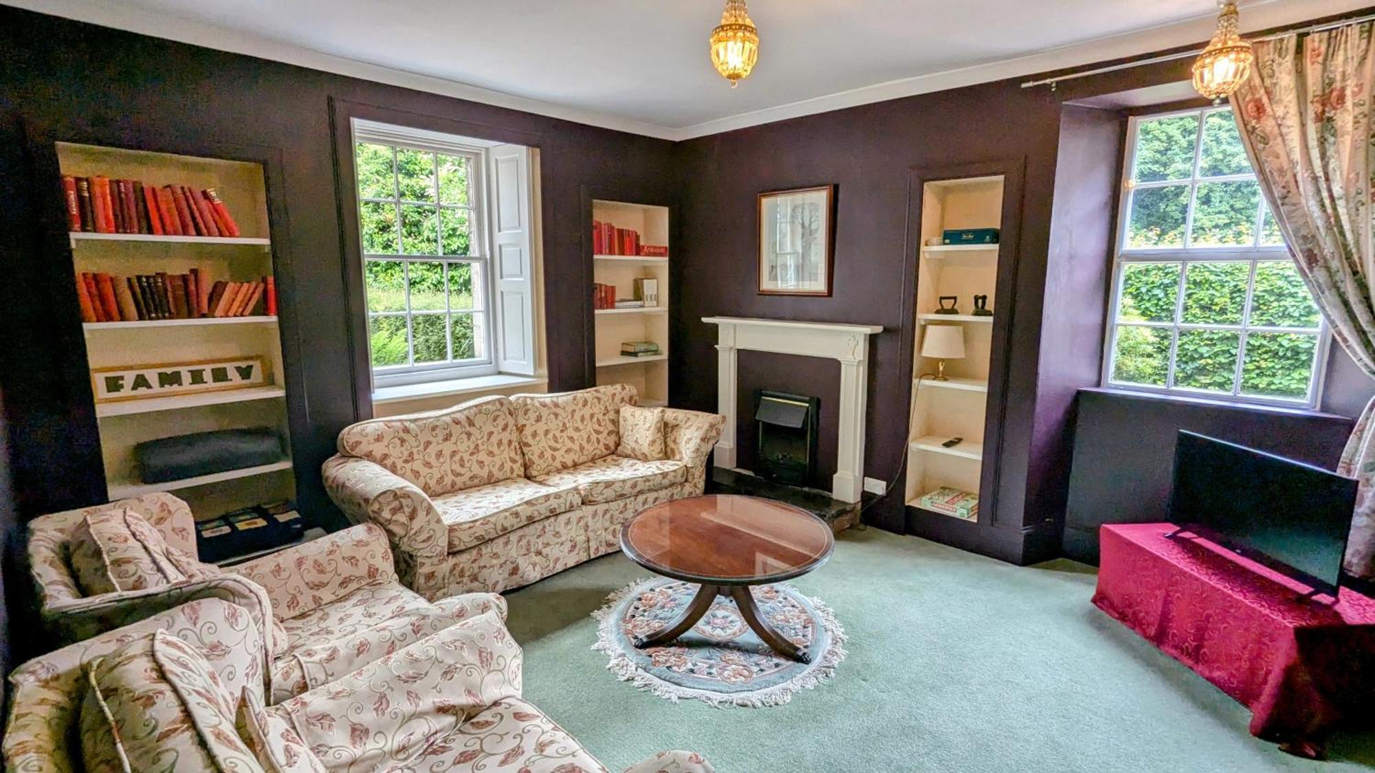 Powis House Mid Cottage スターリング エクステリア 写真